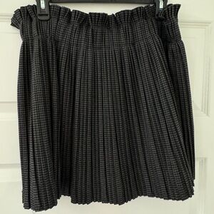 Zara Black & Gray Pleated Houndstooth Skirt